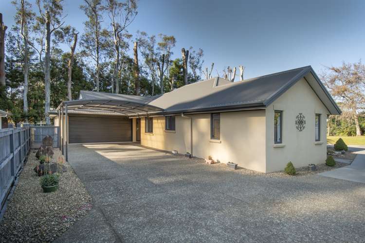 10 Bransley Grove Katikati_24