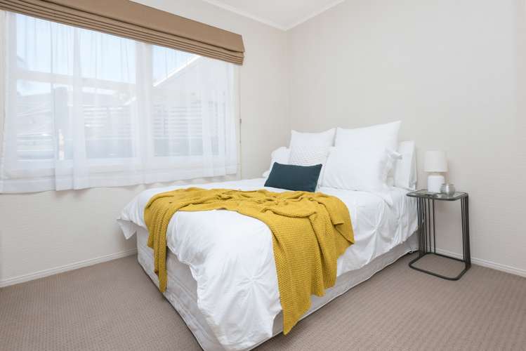 2/1 Landop Terrace Howick_11