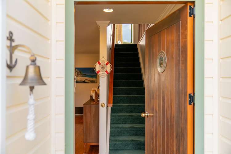 7 Martin Place Cooks Beach_23