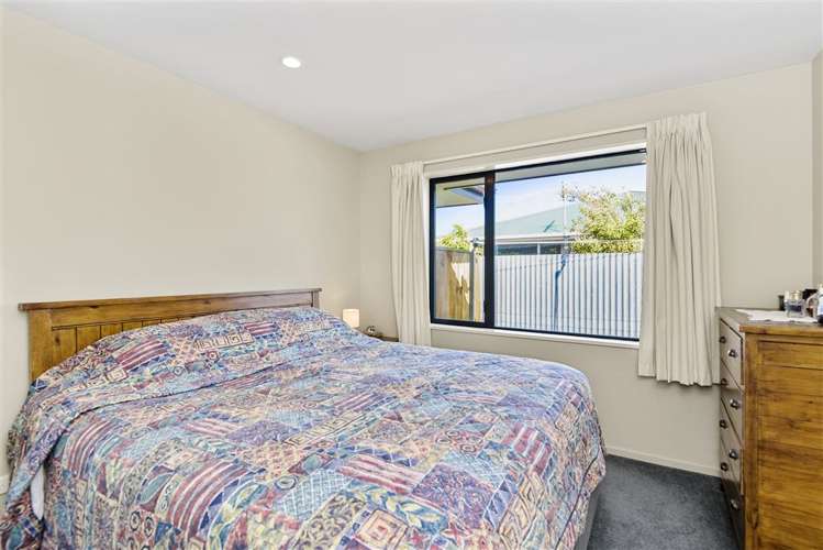 4 Cris Lodge Courts Hornby_8