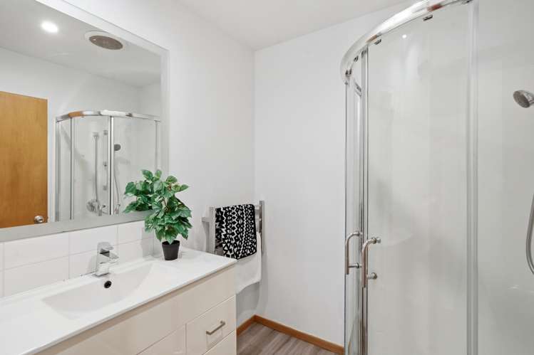 6/4 Broadbent Street Riccarton_7