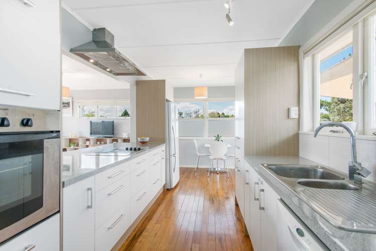 17 Sarona Avenue Glen Eden_7