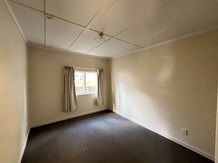 387 West Coast Road Glen Eden_8