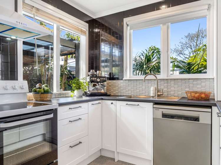 7 Glenfield Place Brookfield_8