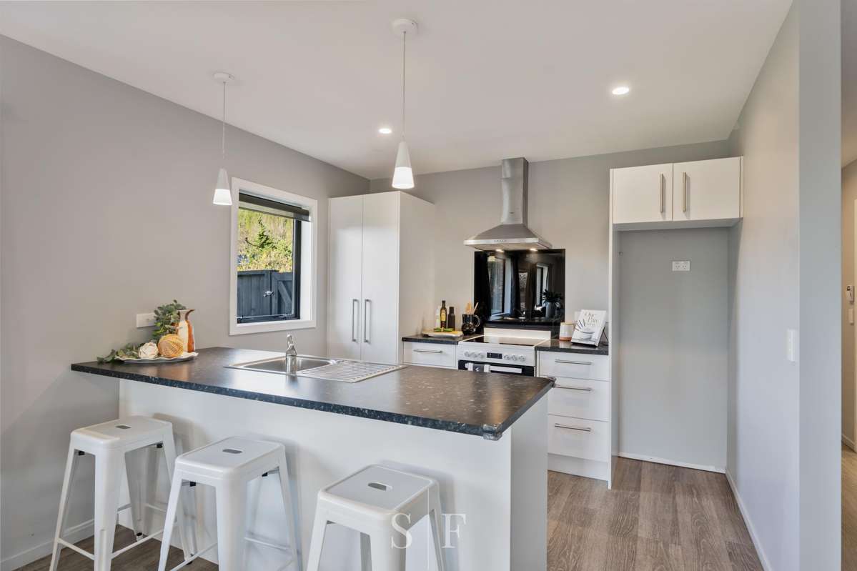 25 Mahia Lane_5