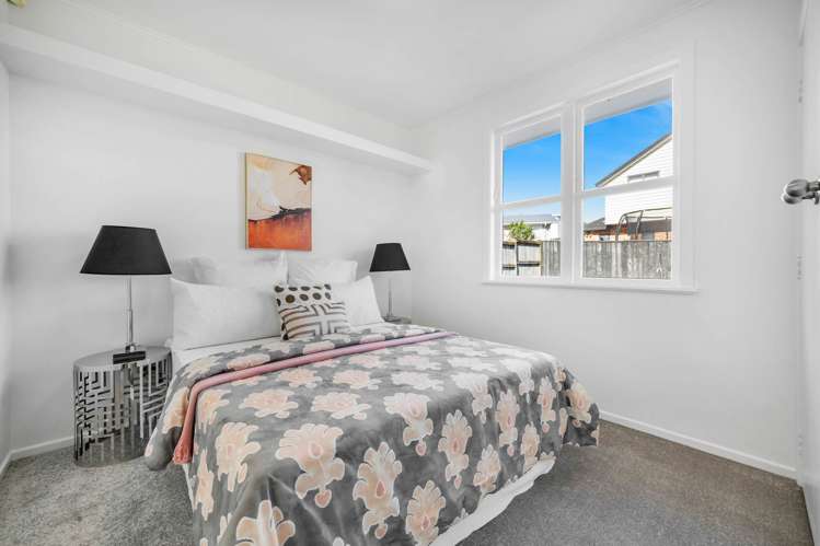 40 Caronia Crescent Lynfield_9