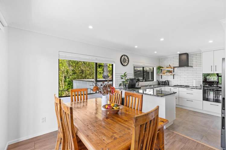 8 Rangimarie Road Swanson_10