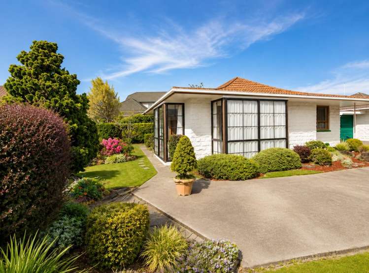 2/9 Manor Place Redwoodtown_5