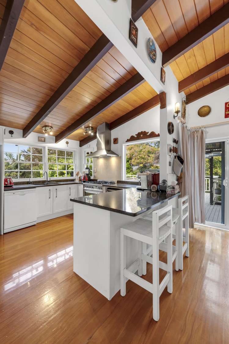 41 Tanglewood Place Cockle Bay_31