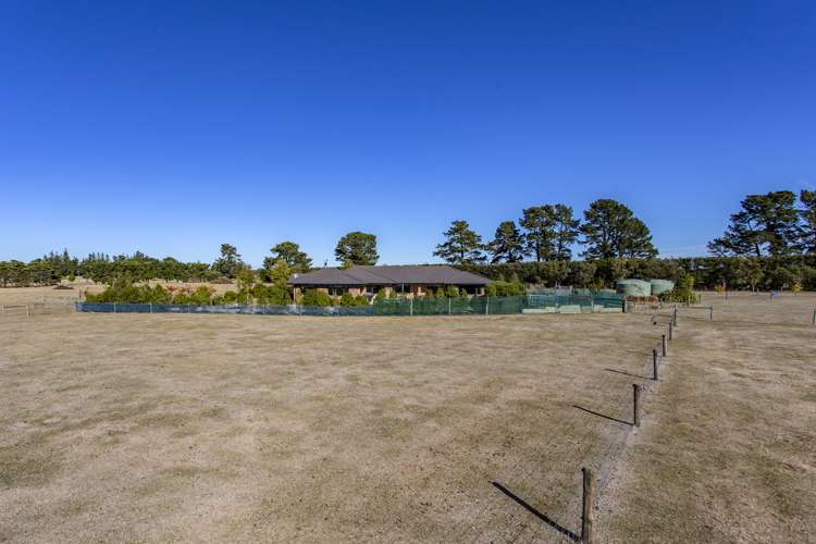 1498 Thongcaster Road Oxford_17