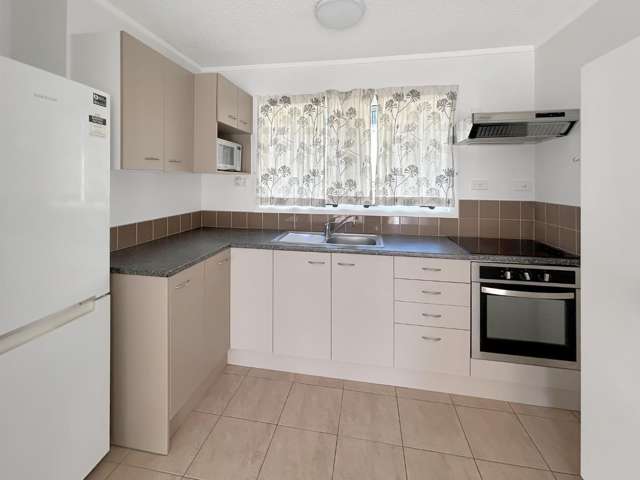 18 Oak Place 11139_2