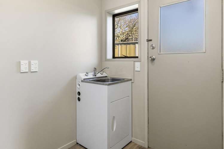 2/7 Kathleen Place Rainbow Point_25