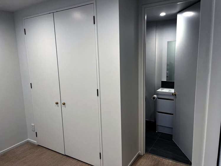 2d Alpers Avenue Epsom_9