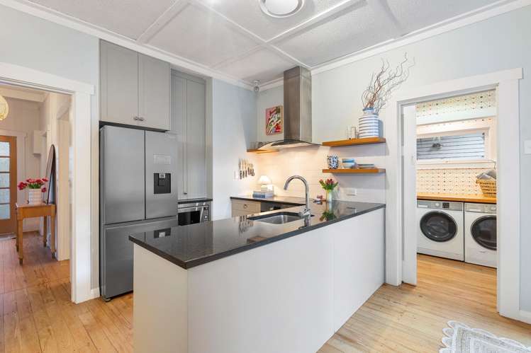 2a Hollywood Avenue Royal Oak_10