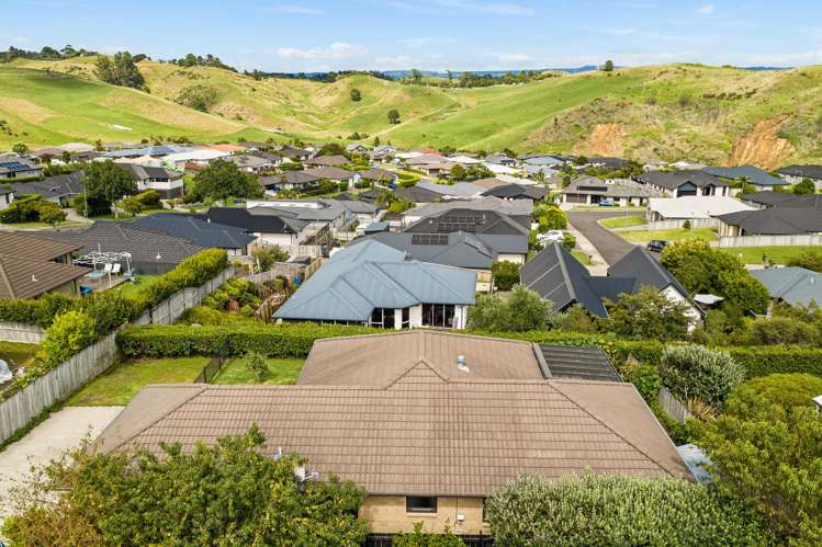 8 Ballintoy Park Drive Welcome Bay_16