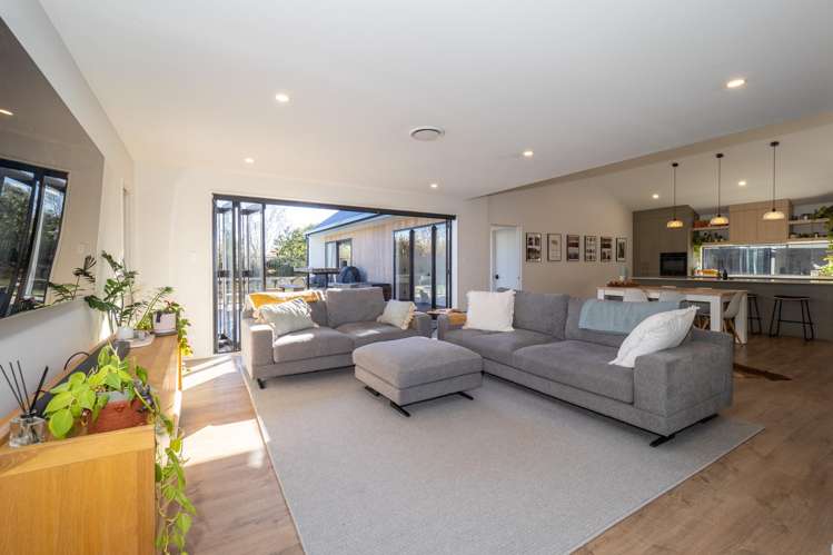 9 Redhaven Rise Netherby_8