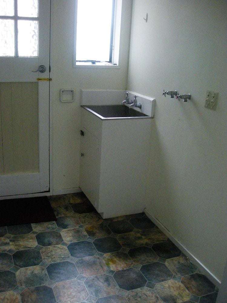 2/100 Lyall Parade Lyall Bay_14