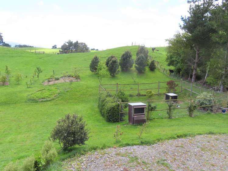 63 Knight Road Dannevirke_20
