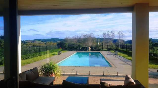 84 Sharon Road Waitoki_1