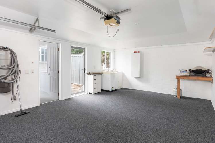 2/72 Mere Road Taupo_11