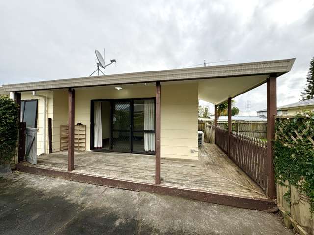 19 Edgewater Drive Pakuranga_2