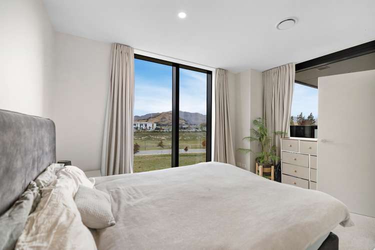504/16 Mountain Ash Drive_5