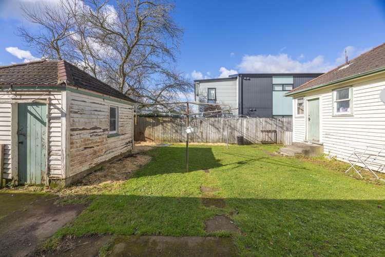 92 & 94 Peachgrove Road Hamilton East_11