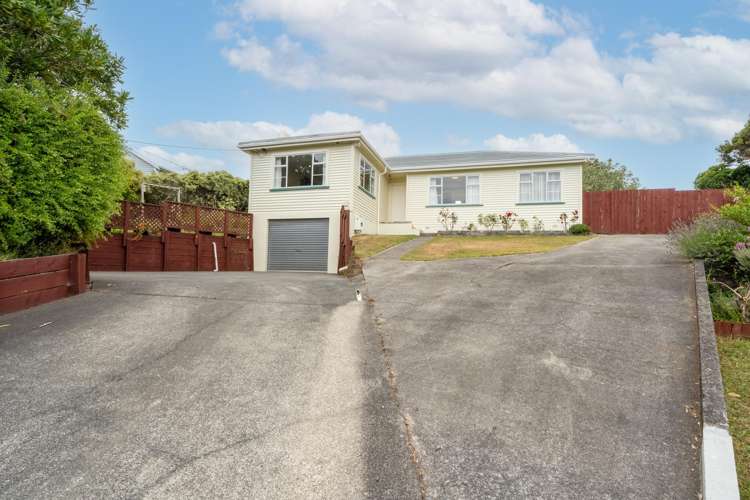 37 Hampton Hill Road Tawa_21