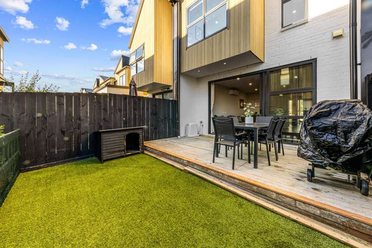 42 Glidepath Road Hobsonville_16