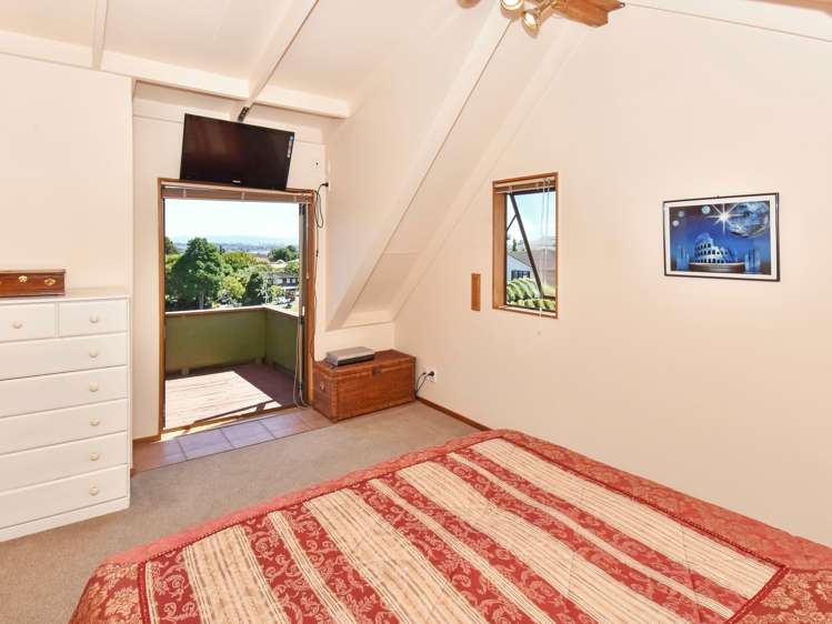 7 Elsted Place Goodwood Heights_17