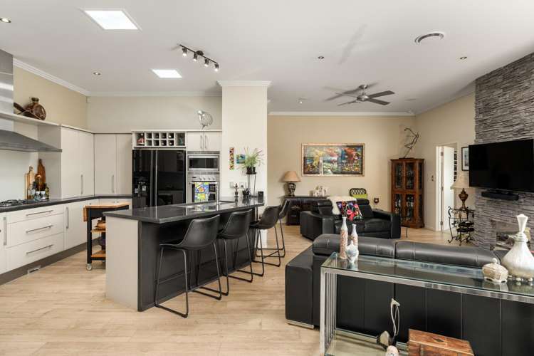 196 Hollister Lane Ohauiti_6