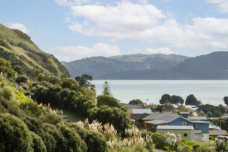 15 Seaview Drive Mahia_2