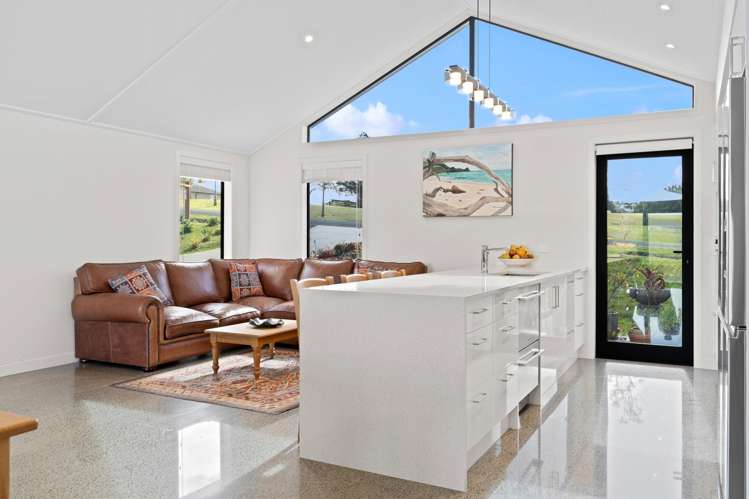 29 Daniel Parade Mangawhai_7