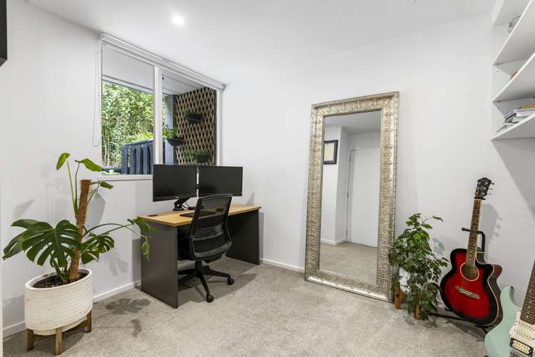 4/9 Don Croot Street Morningside_10