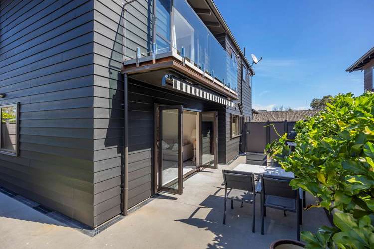 2/10 Ngaio Street Takapuna_33