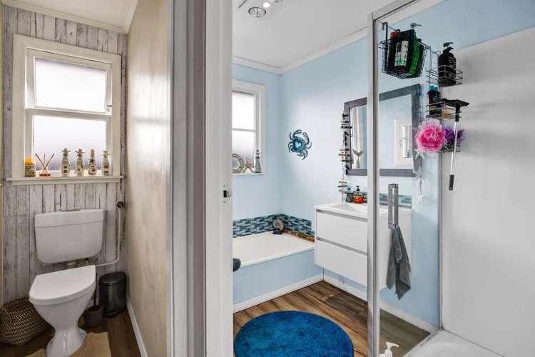 15 Barrett Road Whalers Gate_12