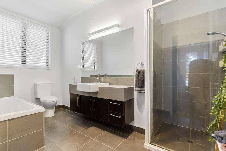 40 Columbia Crescent Beachlands_8