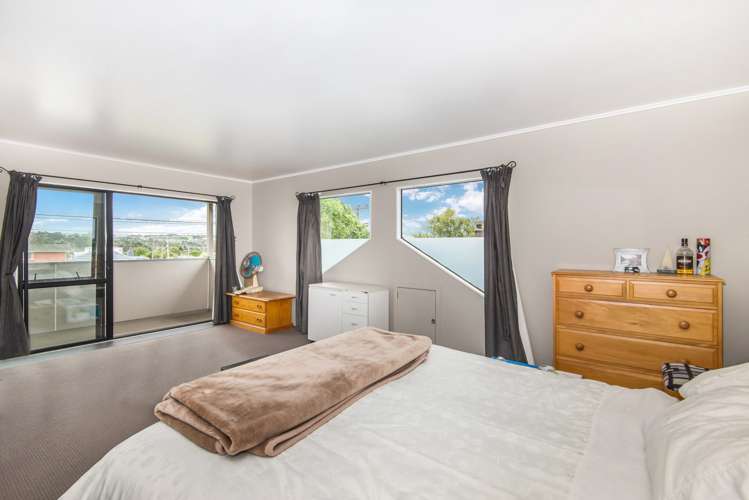 2a Ward Crescent Te Atatu Peninsula_7