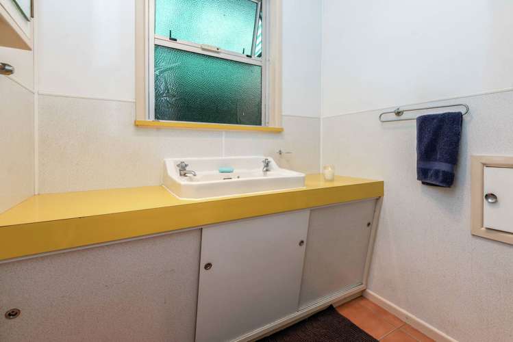 2/103 Botany Road Botany Downs_15