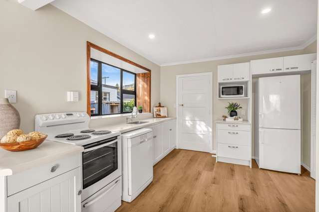 15 Willow Avenue Stoke_2