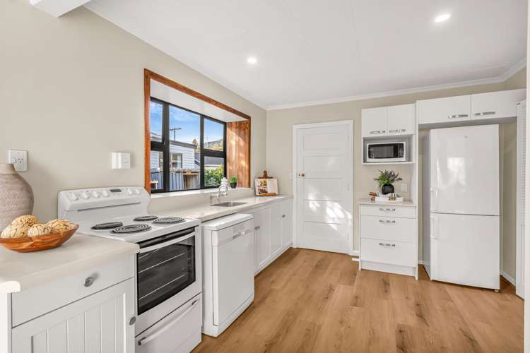 15 Willow Avenue Stoke_1