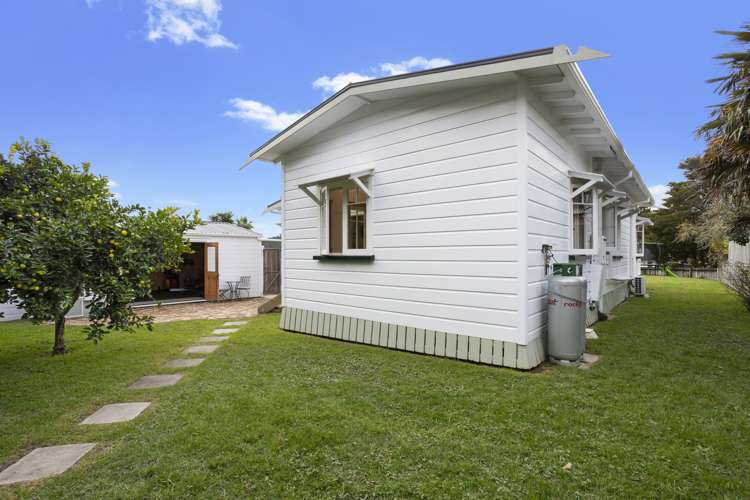 27 Lucinda Place Glen Eden_18