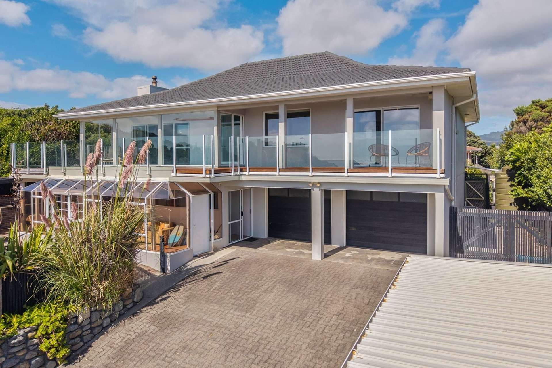 8 Ara Kuaka Waikanae Beach_0