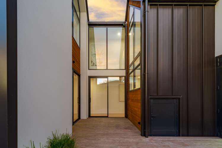 129 Edgeware Road St Albans_16