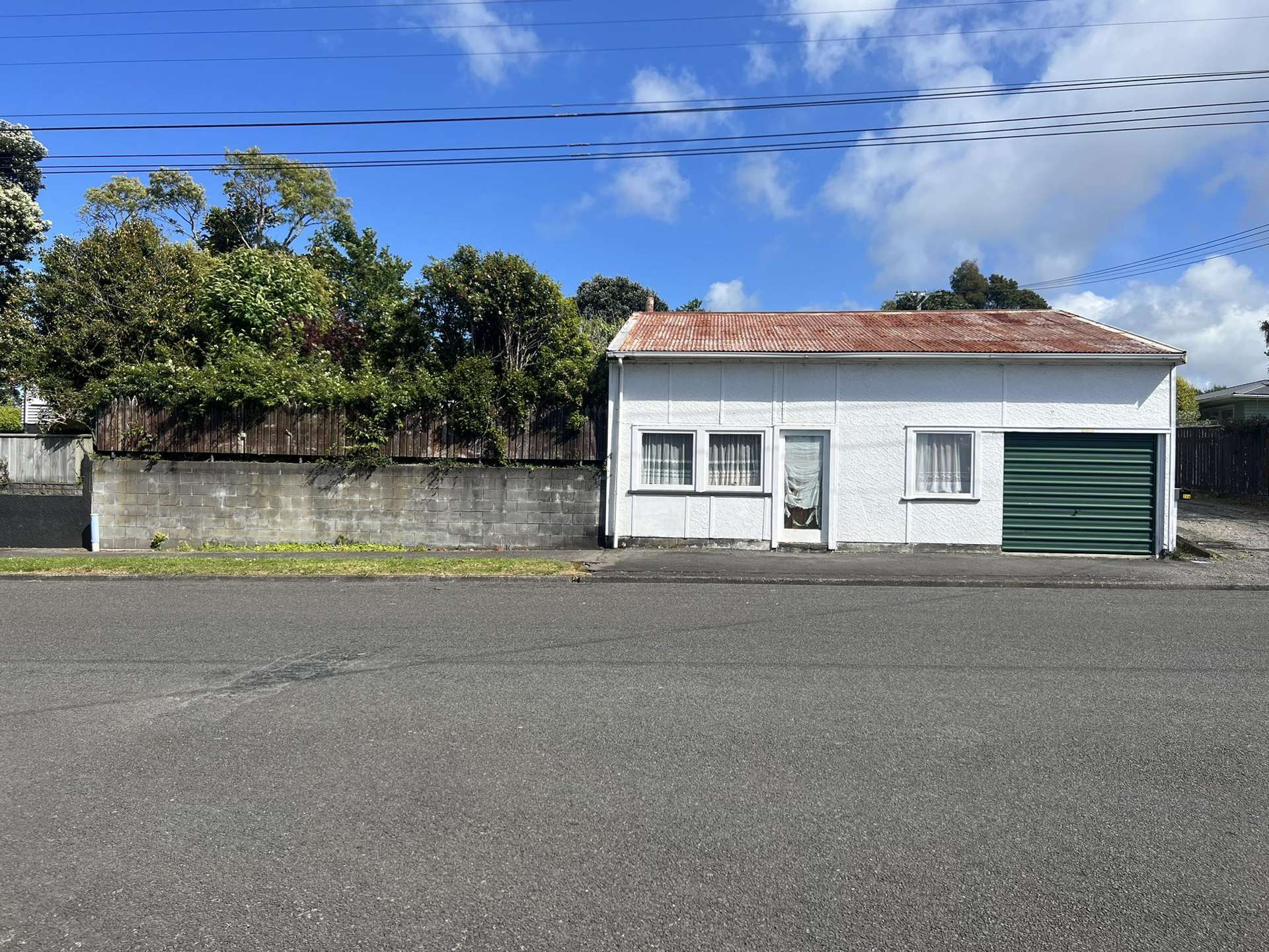 24a/1 Cowling Road Hurdon_0