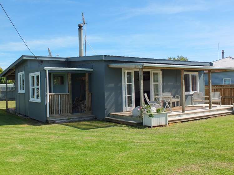 3 Hart Street Foxton Beach_19