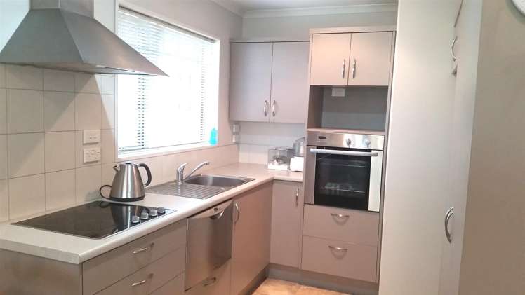 22a Bayliss Close Northwood_1