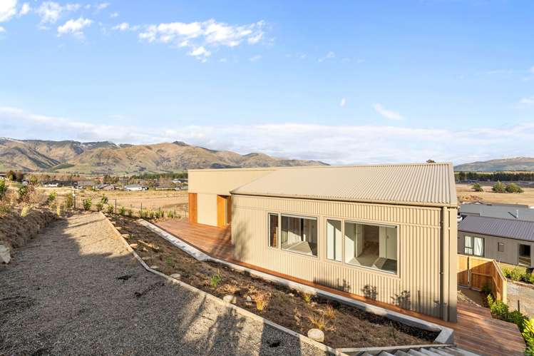 33 Tomtit Crescent Lake Hawea_22