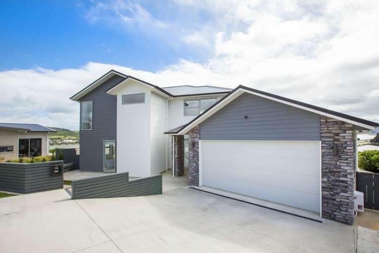 14 Sue Dow Lane Aotea_19