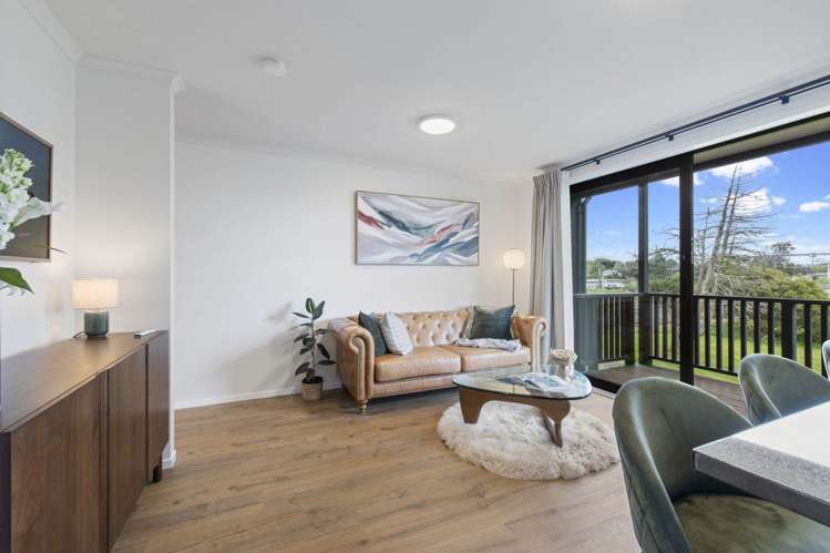 11/90 Swaffield Road Papatoetoe_3